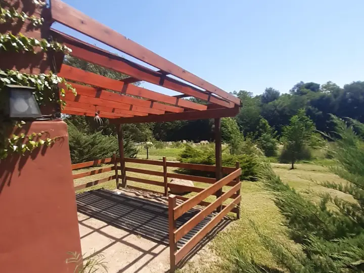 VIVIENDA EN VILLA GENERAL BELGRANO